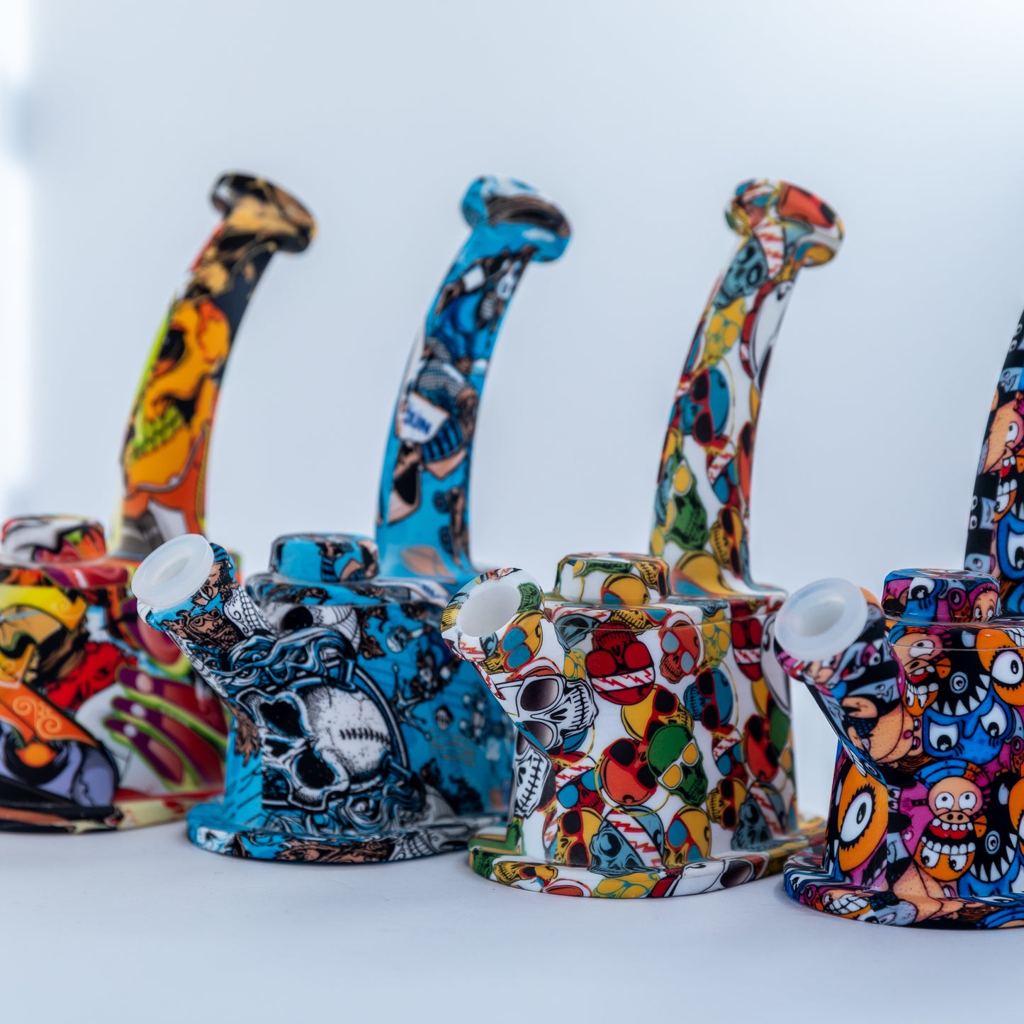Assorted Graphic Water Pipe