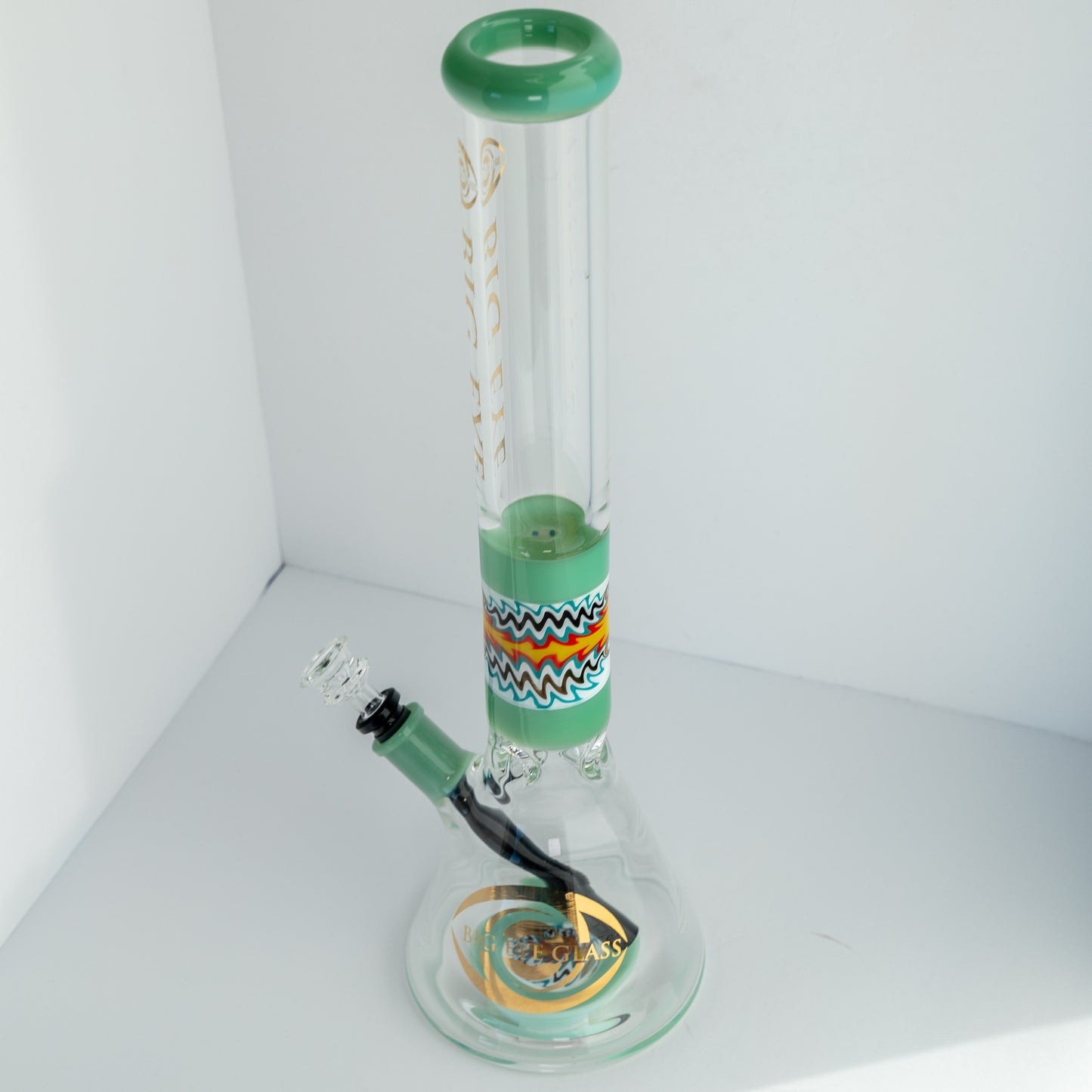 Graphic Green Water Pipe