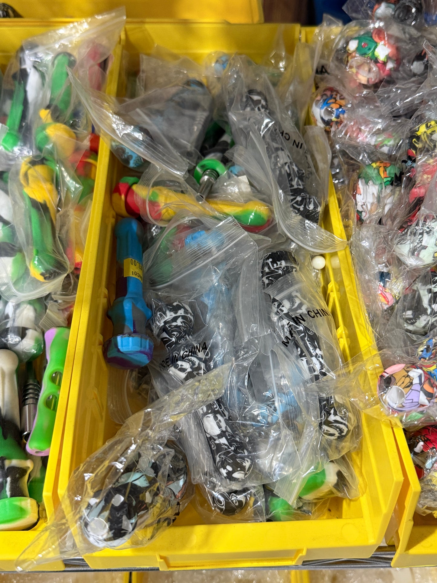 Silicone Bowls & Chillums